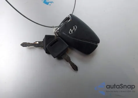 2018 Hyundai Santa Fe Sport 2.4L from USA, damaged, VIN 5NMZUDLB5JH076766